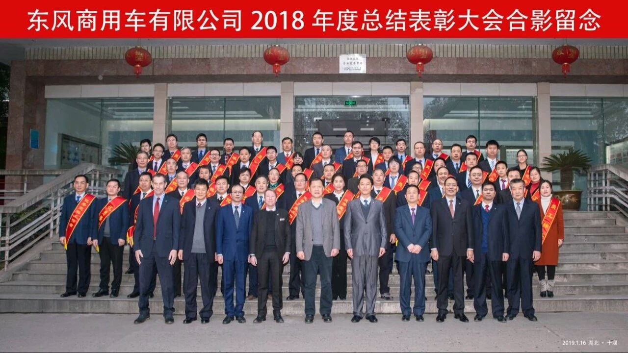 4949天空彩与你同行小说