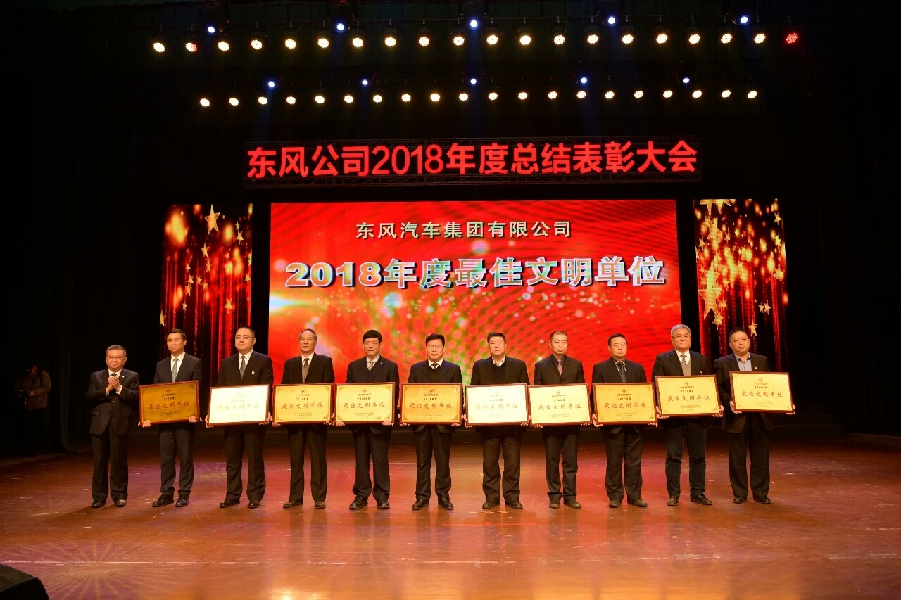 4949天空彩与你同行小说