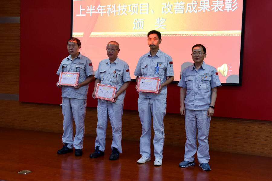 4949天空彩与你同行小说