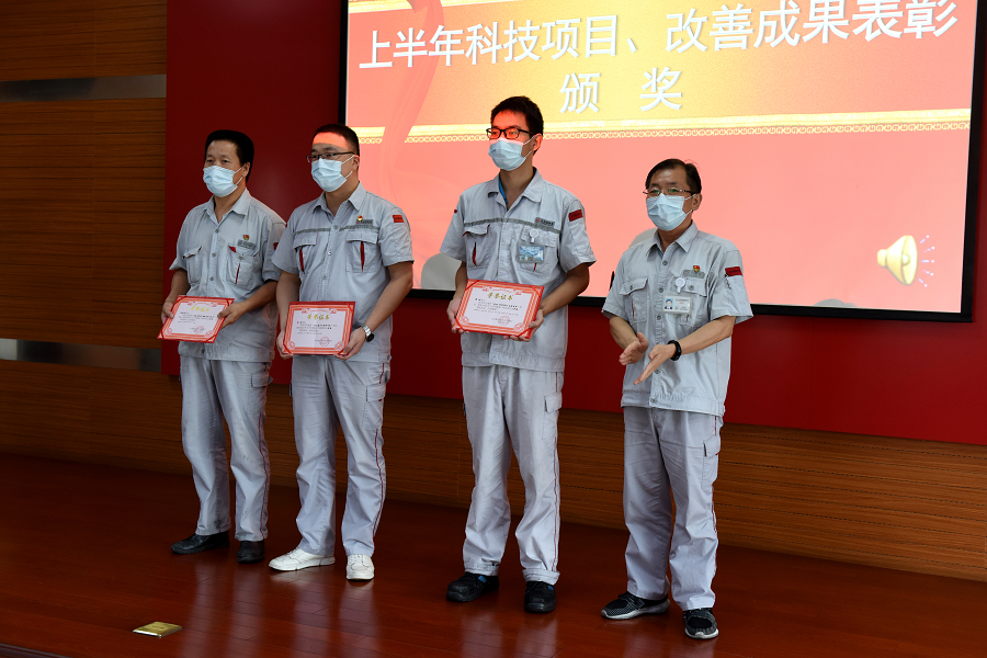 4949天空彩与你同行小说