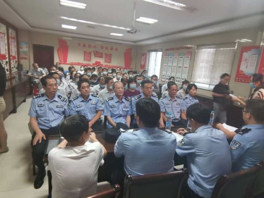 4949天空彩与你同行小说