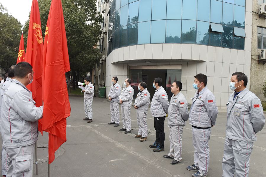 4949天空彩与你同行小说