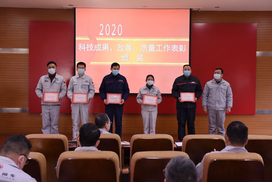 4949天空彩与你同行小说