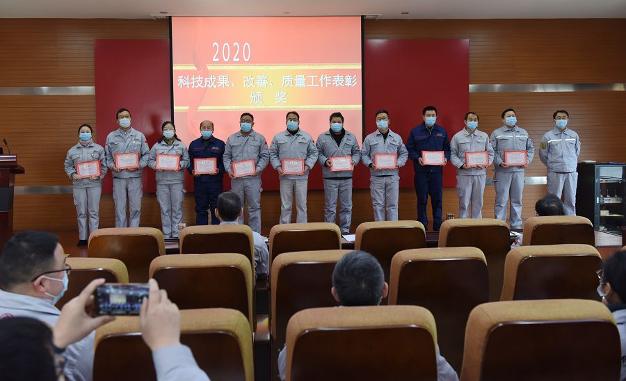 4949天空彩与你同行小说
