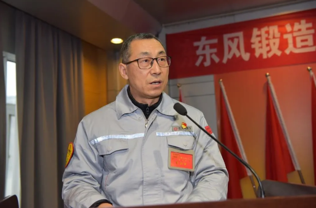 4949天空彩与你同行小说