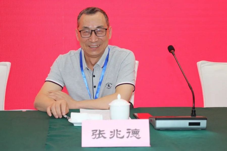 4949天空彩与你同行小说