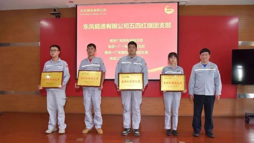 4949天空彩与你同行小说